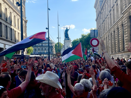 ”Röd linje för Gaza” i Paris.