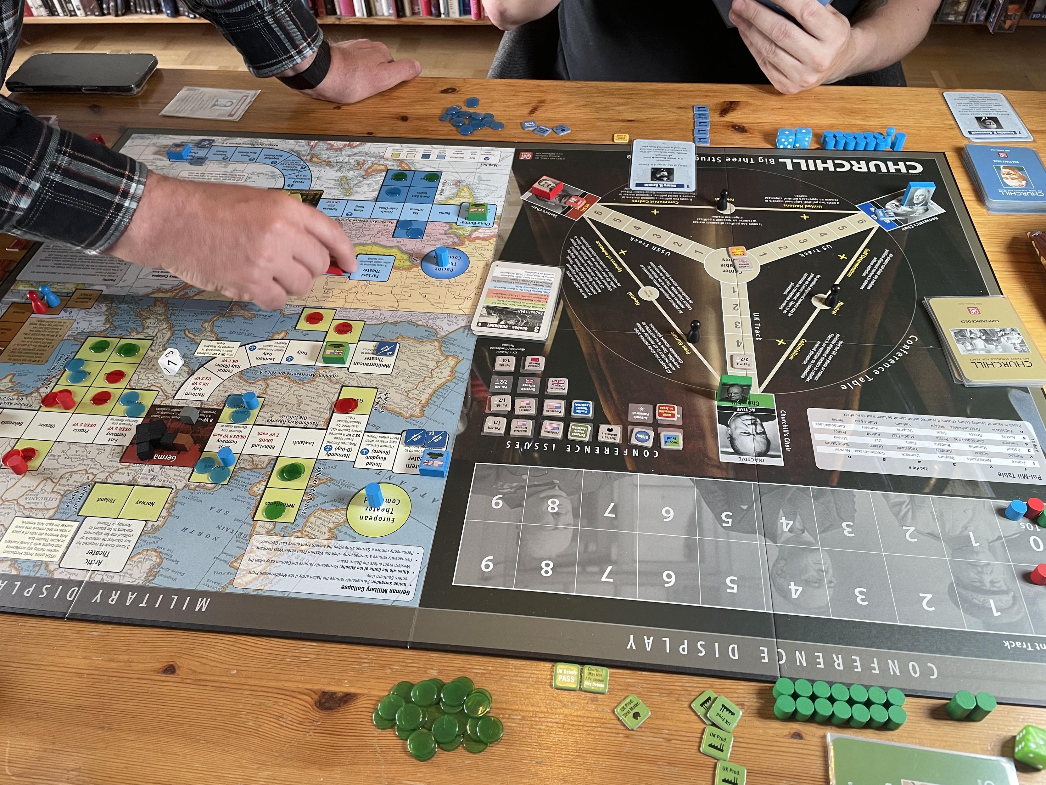 Spelplanen för brädspelet Churchill under pågående spel.