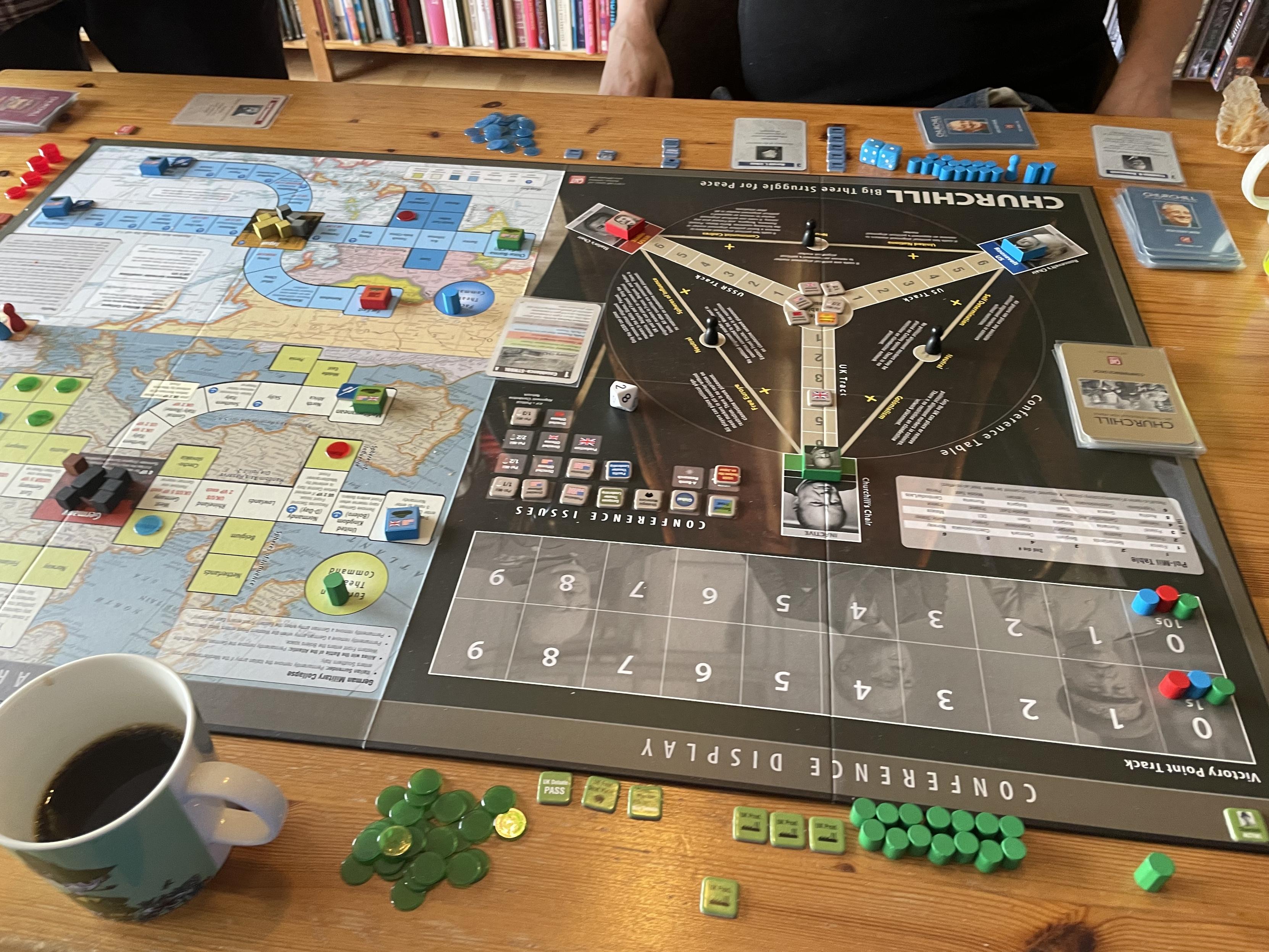 Spelplanen för brädspelet Churchill under pågående spel.