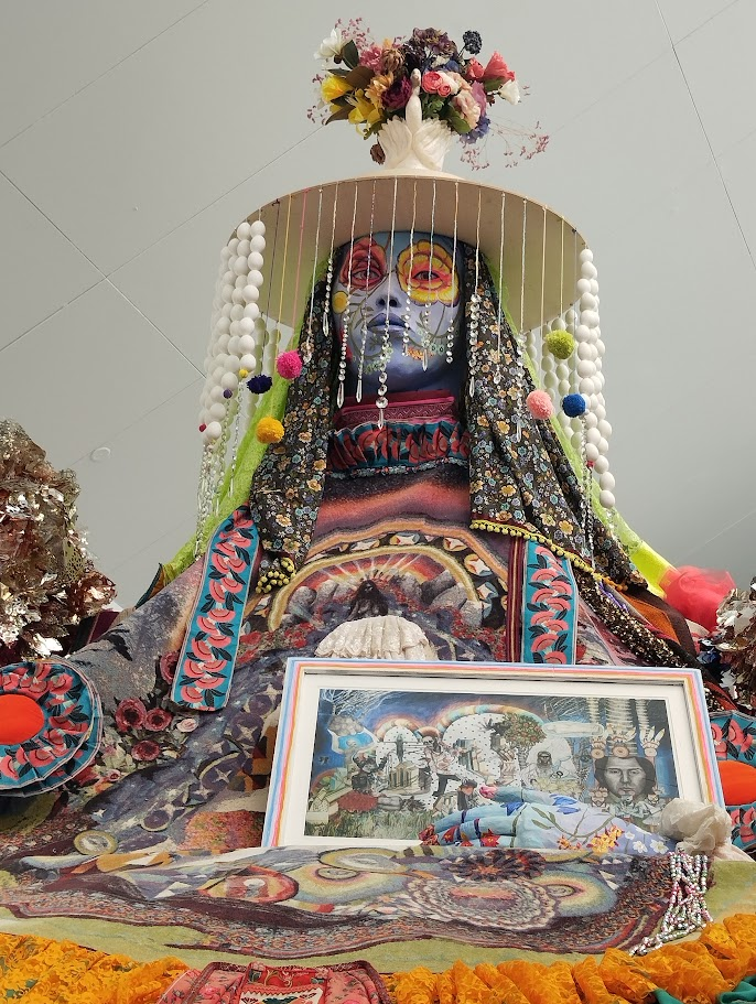 Fabulös skulptur av Valeria Montti Colque